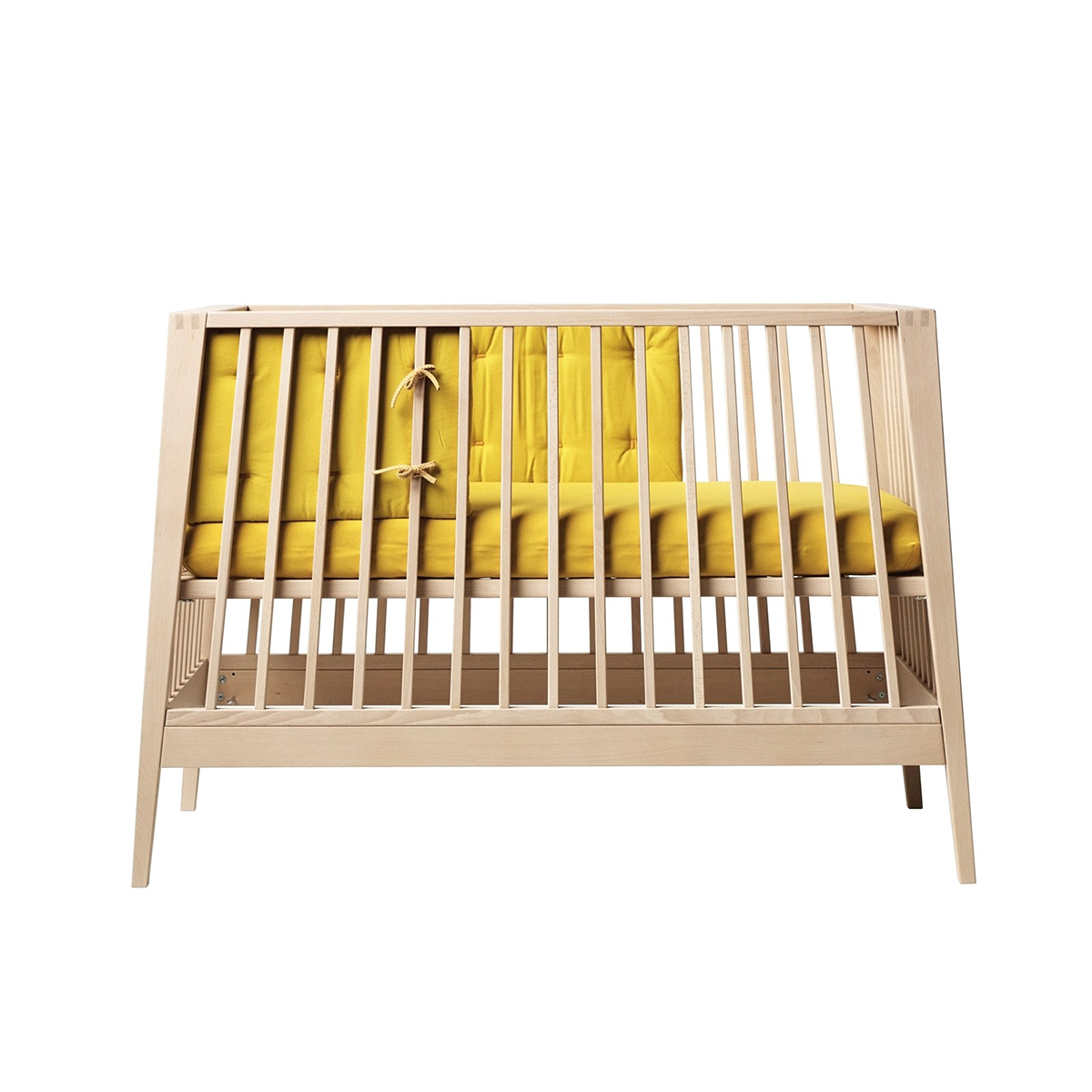 leander crib bumper